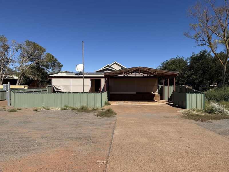 75a/Second Avenue, Onslow WA 6710