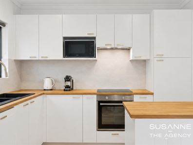 7 Glyde Road, Lesmurdie WA 6076