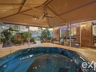 10 Charente Close, Port Kennedy WA 6172