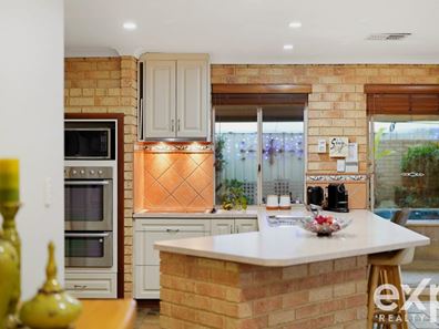 10 Charente Close, Port Kennedy WA 6172