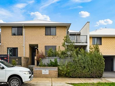 25/18 Whitlock Road, Queens Park WA 6107