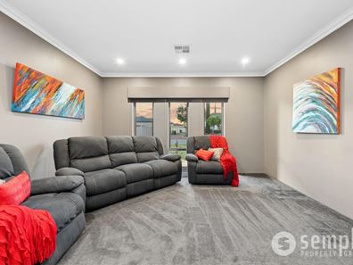 4 Baumea Turn, Hammond Park WA 6164
