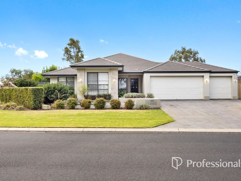 16 Chestnut Boulevard, Millbridge