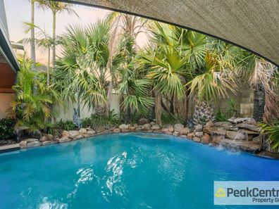 25 Mahogany Loop, Atwell WA 6164