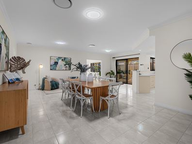17 Westbury Lane, Madeley WA 6065