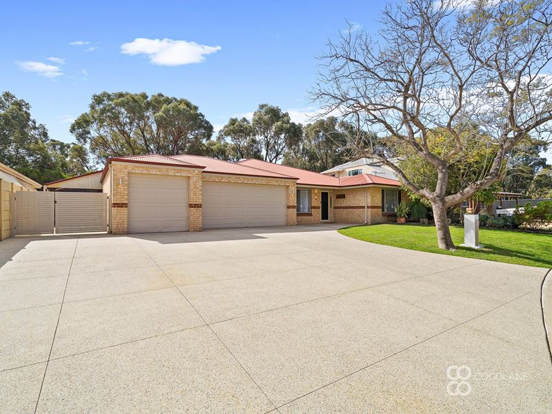 4 Prestwick Green, Meadow Springs WA 6210