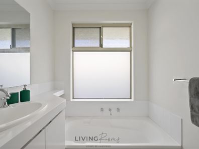 Room/5  20 Timberlane Loop, Cooloongup WA 6168