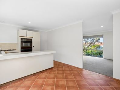 3/15 Drabble Road, Scarborough WA 6019