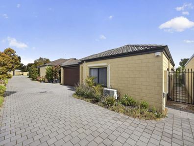 25B Dallington Crescent, Balga WA 6061