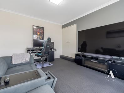 3 Charnwood Grove, Hilbert WA 6112