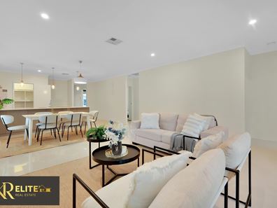 68 Sunstone Boulevard, Treeby WA 6164
