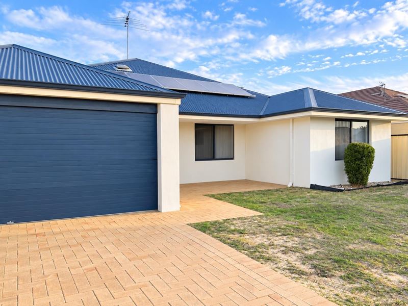 4 Coquette Pass, Dudley Park