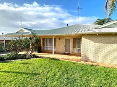 9 Killick Street, Northam WA 6401