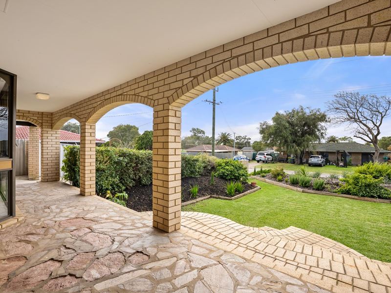 13 Barbrook Way, Warnbro