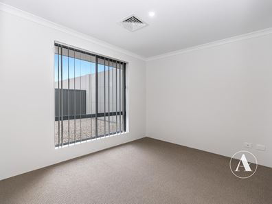 11 Chakra  Loop, Southern River WA 6110