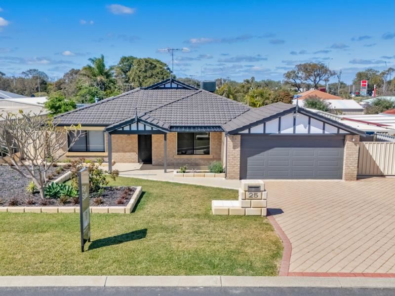 25 Staunton Rise, Halls Head WA 6210
