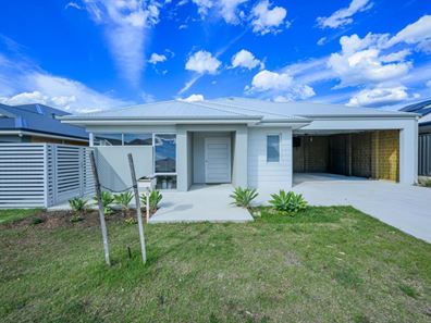 13 Bookara Road, Midvale WA 6056