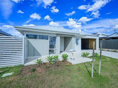 13 Bookara Road, Midvale WA 6056