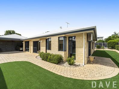 1 Pinewood Avenue, Woodlands WA 6018