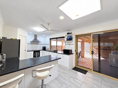 4 Houlahan Place, Carnarvon WA 6701