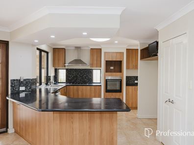 29 Ardmore Terrace, Darch WA 6065
