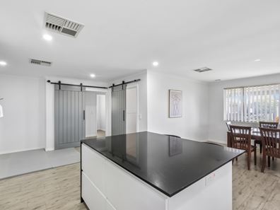 10 Gulson Court, Waikiki WA 6169