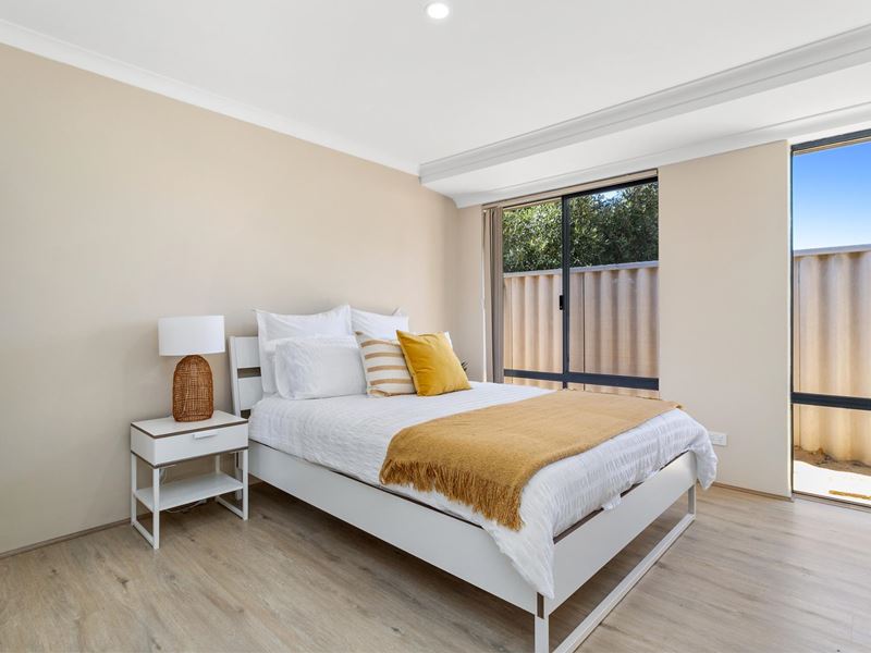 Room 2/ 26 Properjohn Drive, Rockingham
