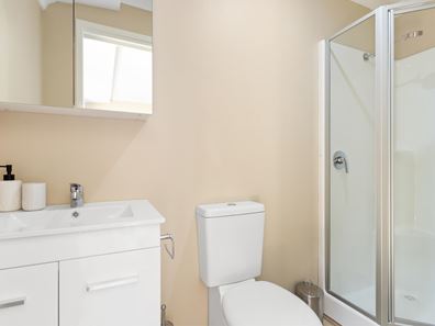 Room 2/ 26 Properjohn Drive, Rockingham WA 6168