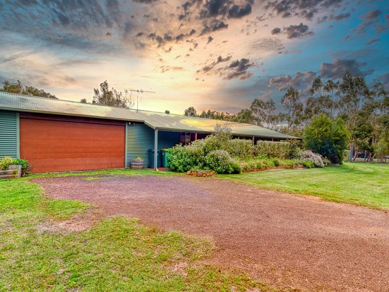 5 Huntington Court, Quedjinup WA 6281