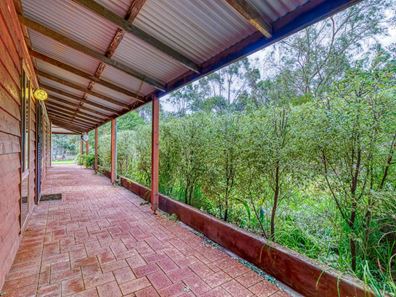 5 Huntington Court, Quedjinup WA 6281