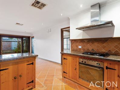 42b Sudlow Street, Embleton WA 6062