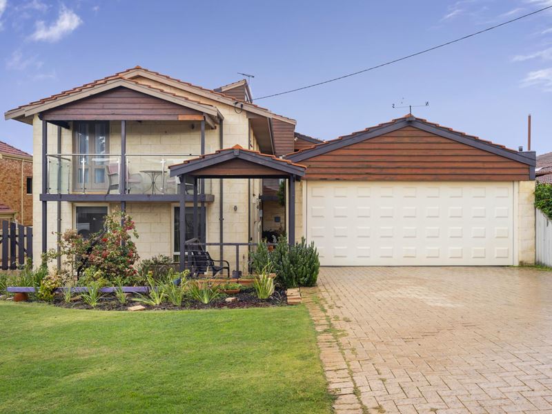 73 Peet Crescent, Trigg WA 6029