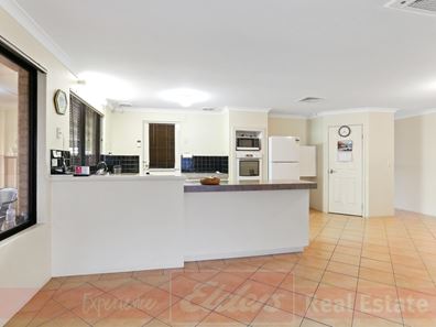 21 Floyd Cross, Usher WA 6230