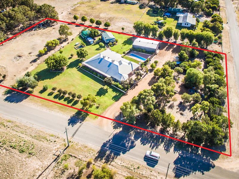 92 Brennand Road, Dongara WA 6525