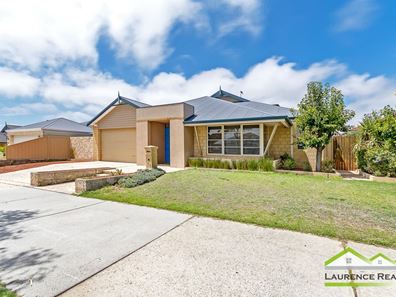 11 Hampshire Drive, Quinns Rocks WA 6030