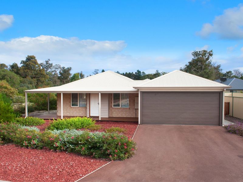 12 Daintree Loop, Yalyalup WA 6280