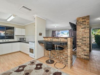 41 Pembury Road, Thornlie WA 6108