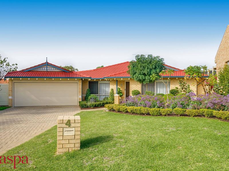 4 Woodside Place, Bibra Lake WA 6163