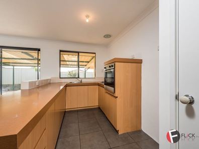 55 Dunmore Cct, Merriwa WA 6030