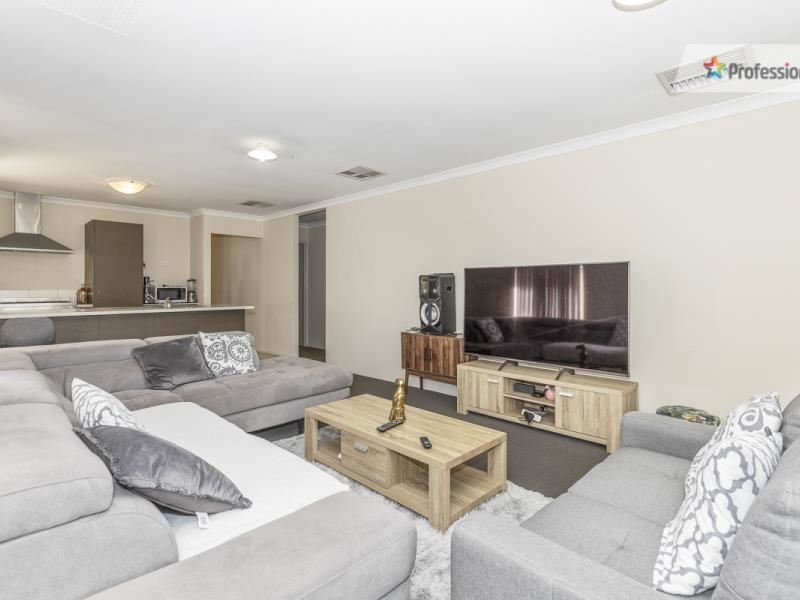 86 Redington Drive, Butler