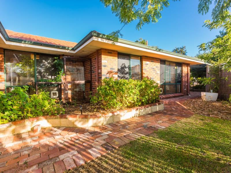 6 Foppoli Mews, Hamilton Hill