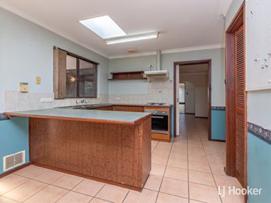 3 Patfield Place, Kelmscott WA 6111