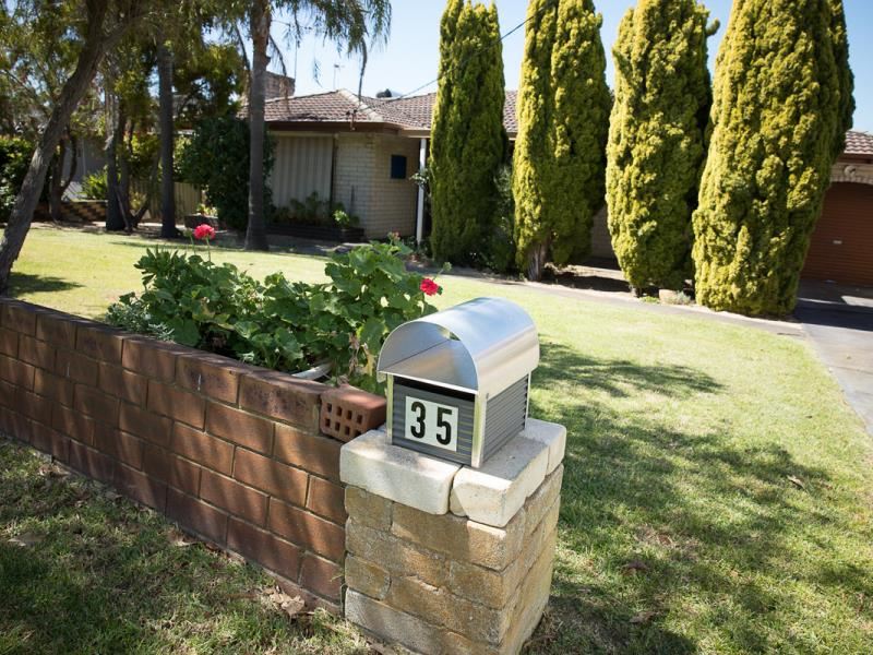 35 Dongara Street, Innaloo