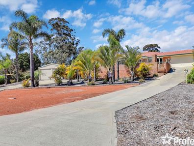 31 Battersea Road, Canning Vale WA 6155