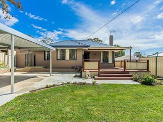 1/4 Brownell Place, Medina