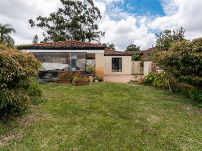 12 Headley Place, Bayswater WA 6053