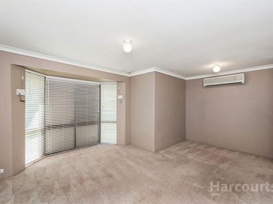 1/88 Oaklands Avenue, Halls Head WA 6210