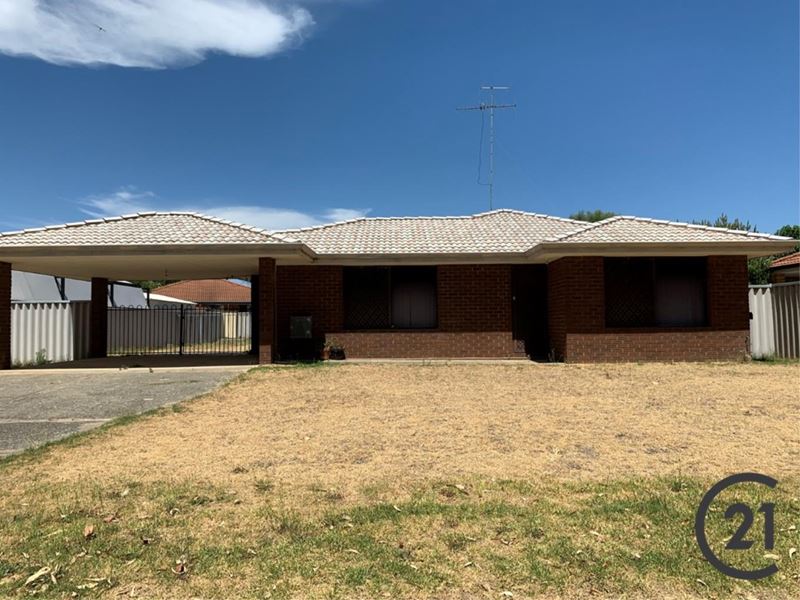 33 Inverness Drive, Meadow Springs