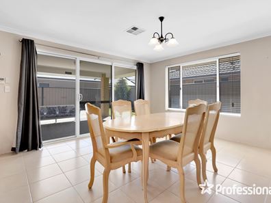 15 Cardacut Way, Southern River WA 6110