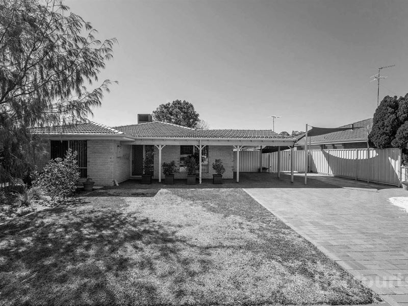 15 Templetonia Promenade, Halls Head WA 6210